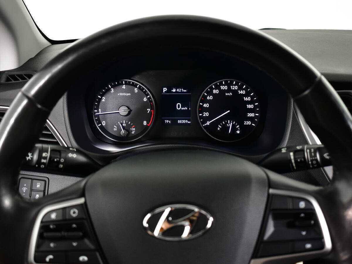 Hyundai Solaris с пробегом — 2017 год. Фото: #8