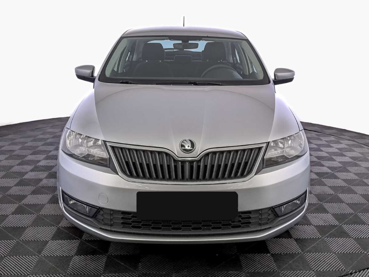 Skoda Rapid с пробегом — 2018 год. Фото: #1