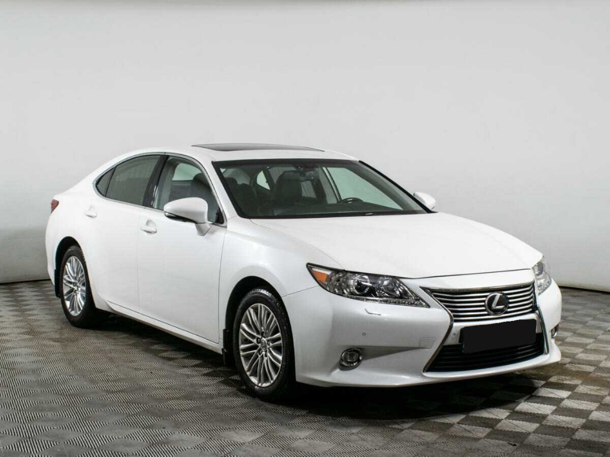 Lexus ES с пробегом — 2014 год. Фото: #2