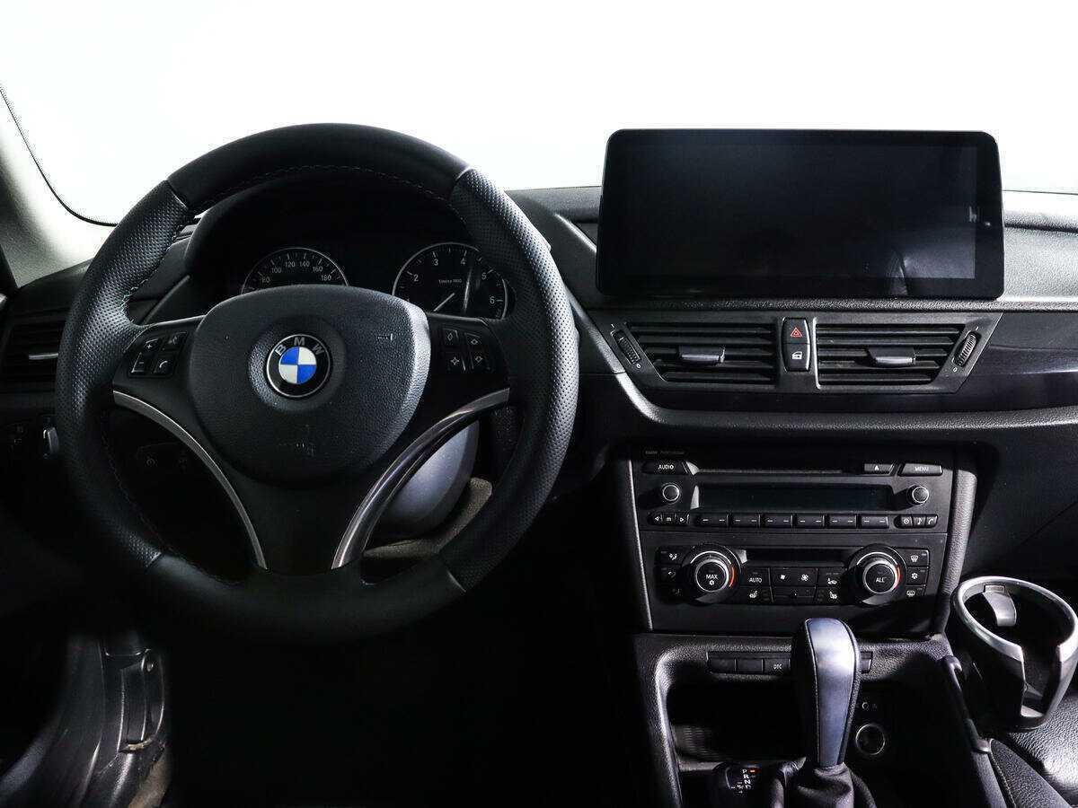 BMW X1 с пробегом — 2010 год. Фото: #9