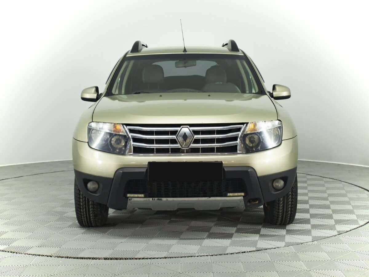 Renault Duster с пробегом — 2012 год. Фото: #1