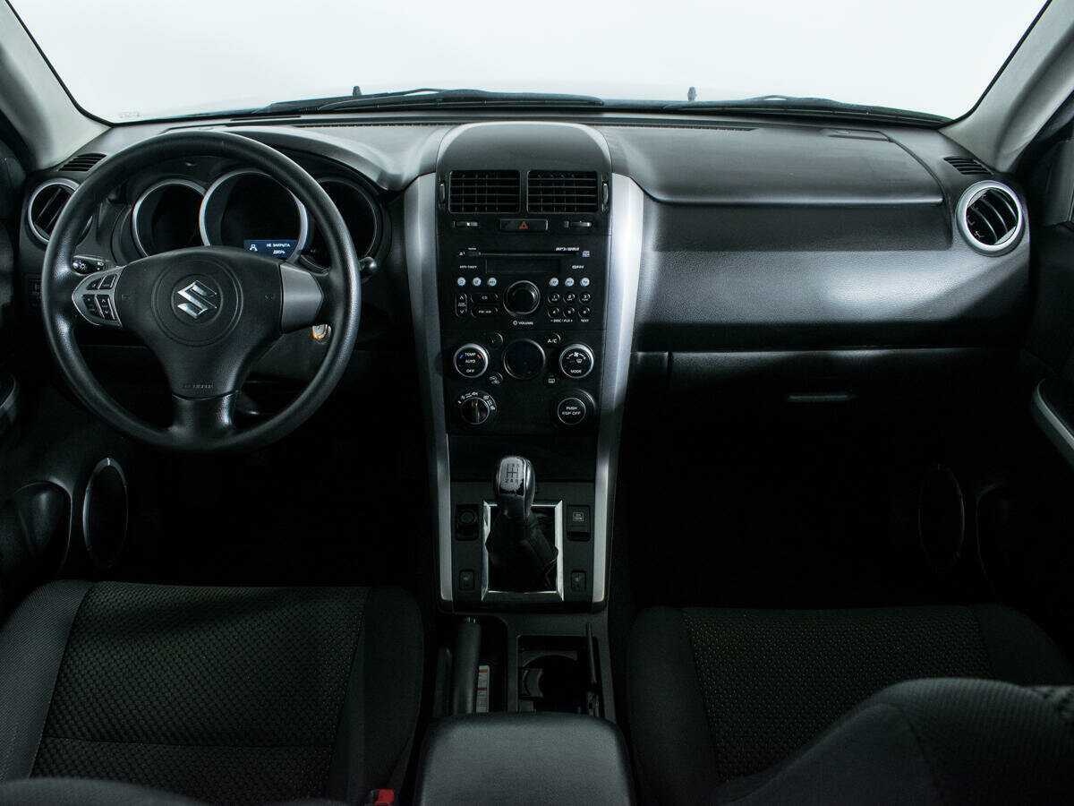 Suzuki Grand Vitara с пробегом — 2008 год. Фото: #11