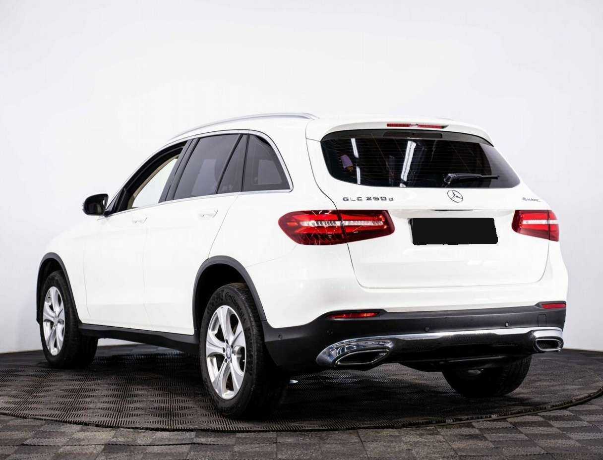 Mercedes-Benz GLC с пробегом — 2015 год. Фото: #3