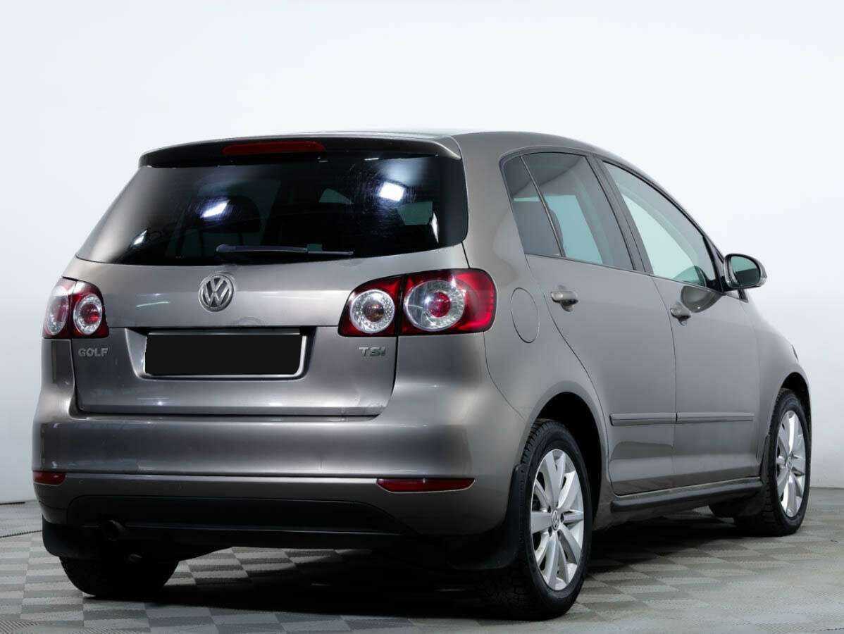 Volkswagen Golf Plus с пробегом — 2011 год. Фото: #3
