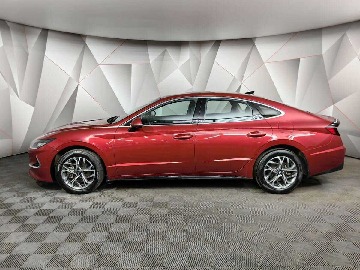 Hyundai Sonata с пробегом — 2022 год. Фото: #2
