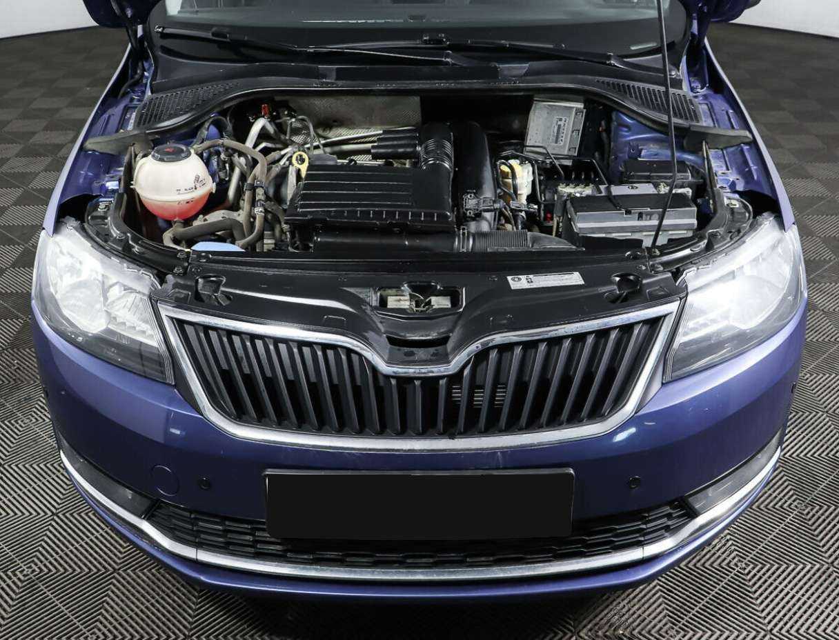 Skoda Rapid с пробегом — 2017 год. Фото: #8