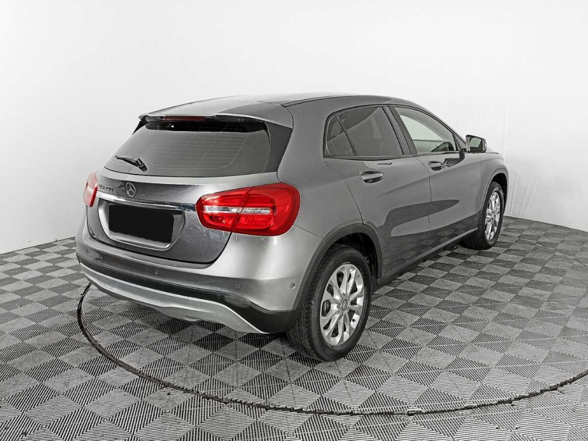 Mercedes-Benz GLA с пробегом — 2015 год. Фото: #4