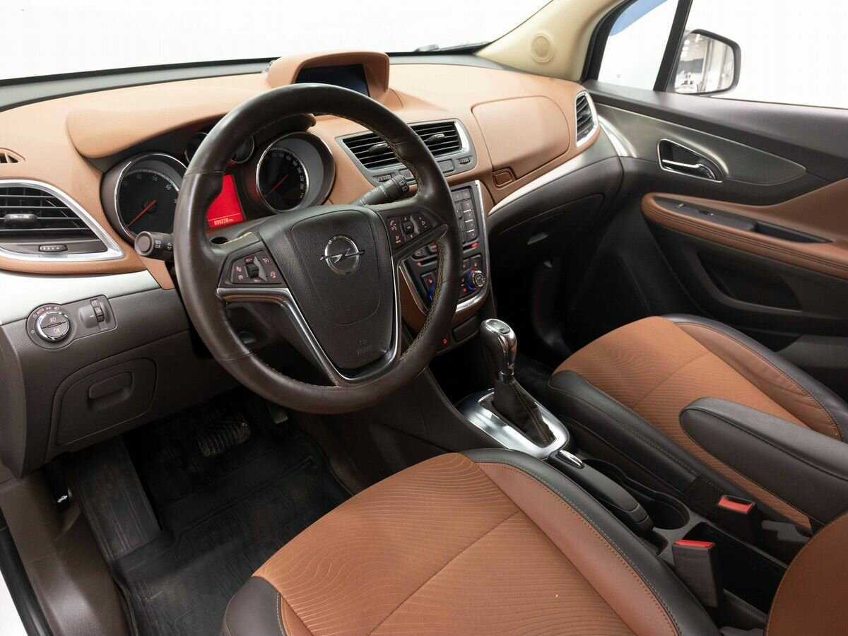 Opel Mokka с пробегом — 2014 год. Фото: #7