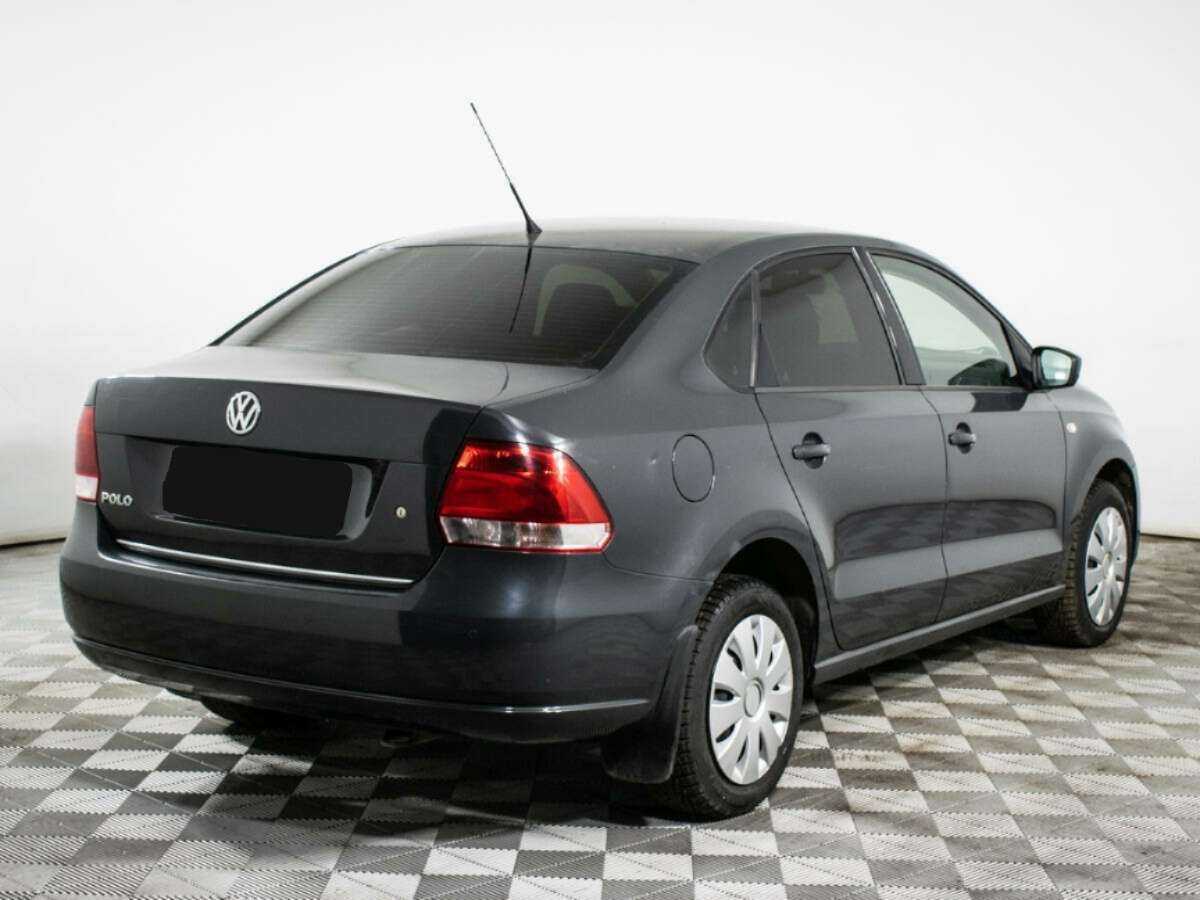Volkswagen Polo с пробегом — 2011 год. Фото: #3