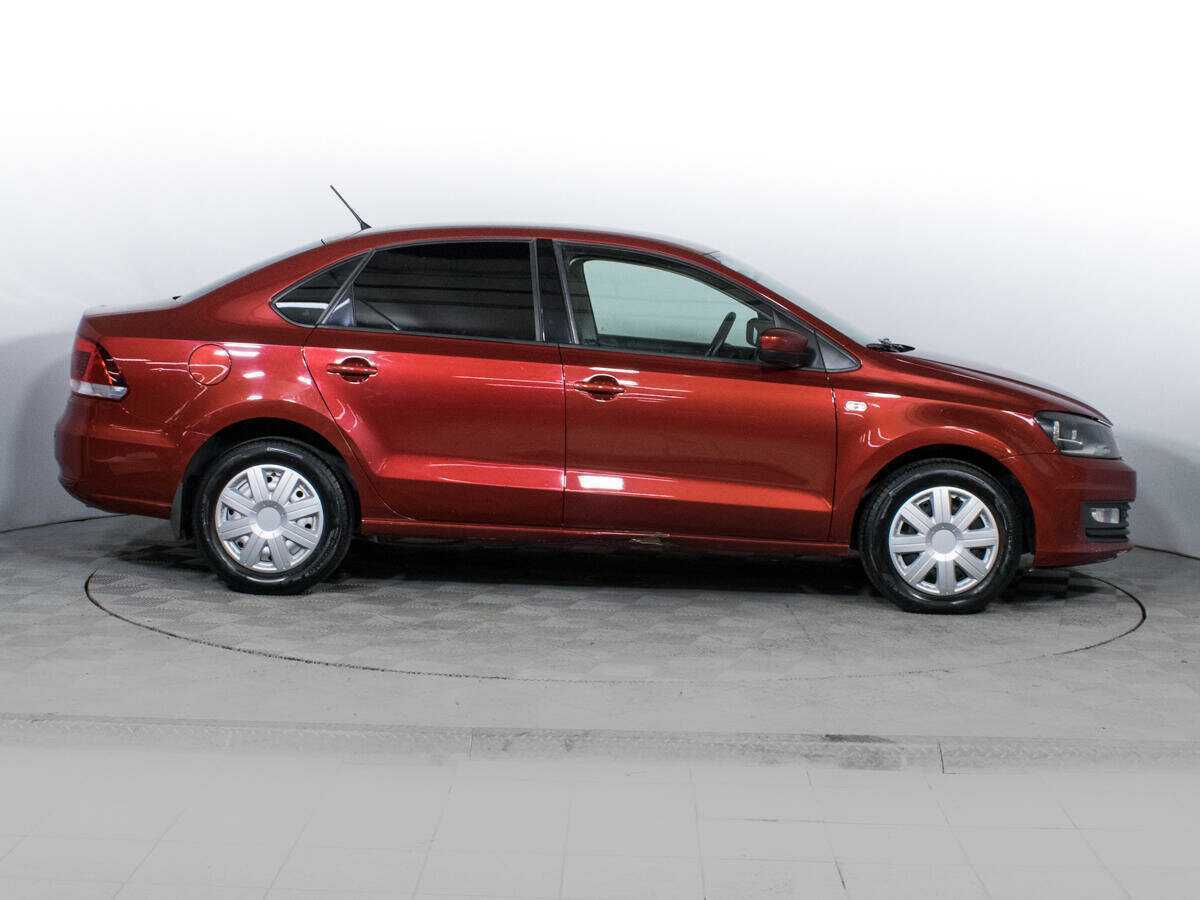 Volkswagen Polo с пробегом — 2016 год. Фото: #3