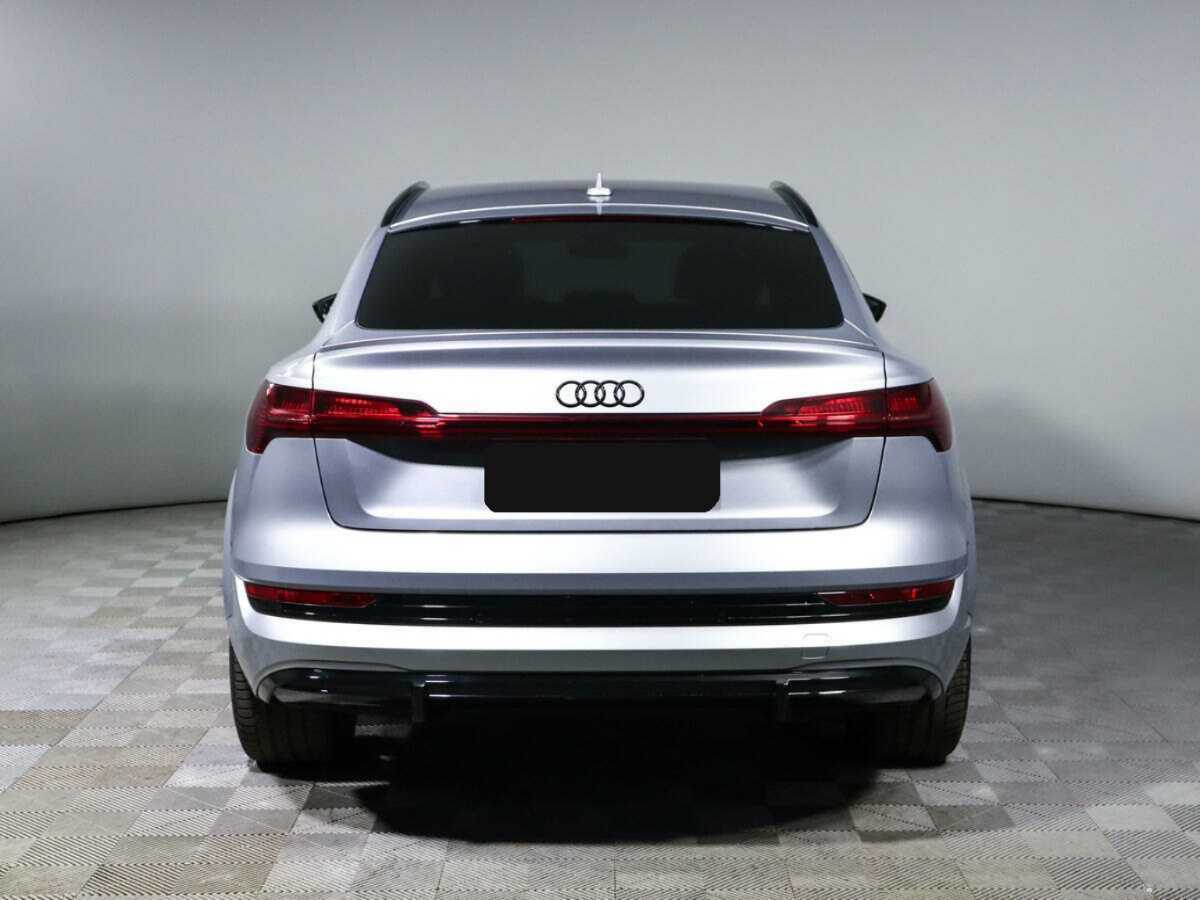 Audi e-tron Sportback с пробегом — 2020 год. Фото: #4