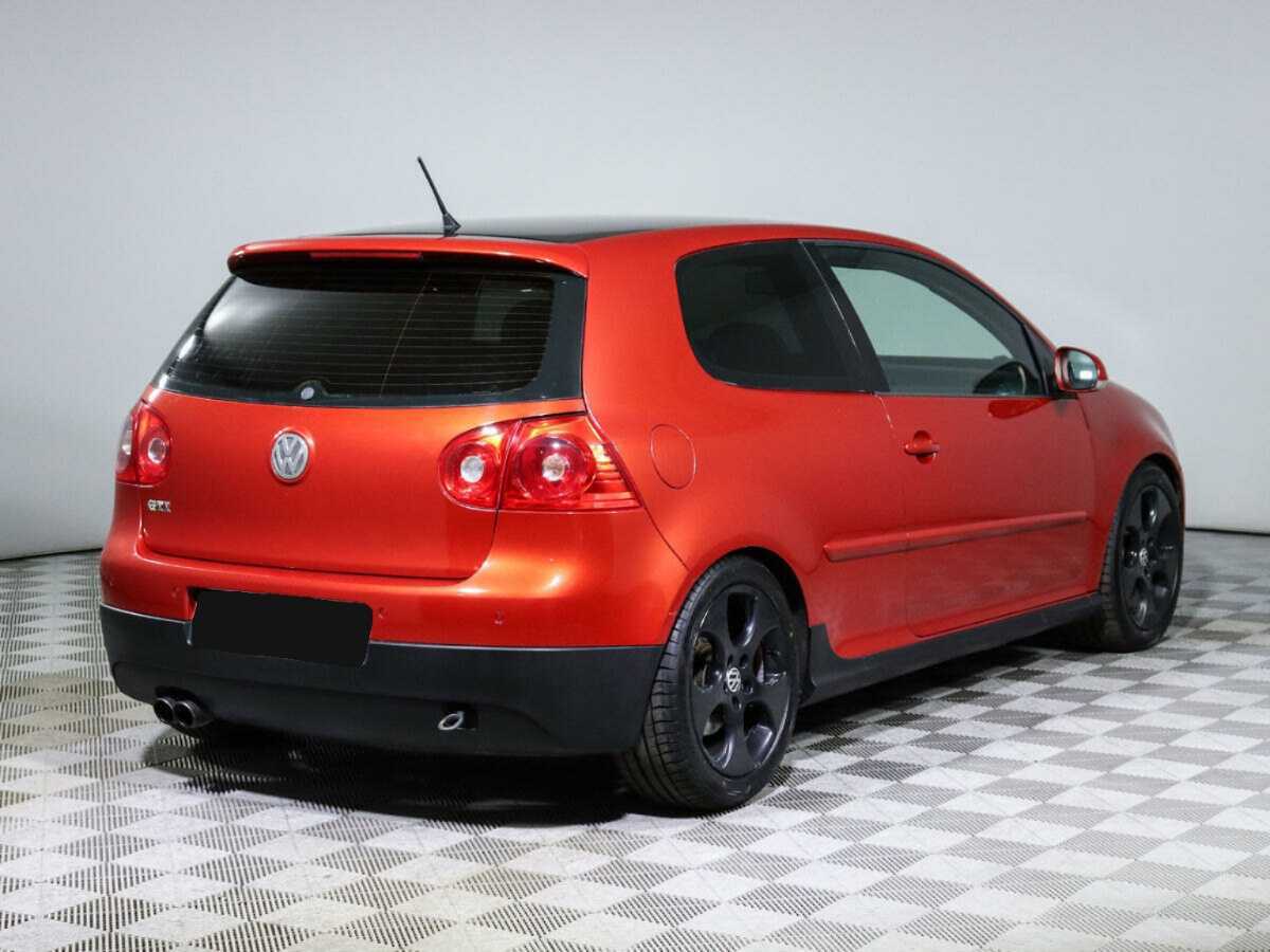 Volkswagen Golf GTI с пробегом — 2008 год. Фото: #3