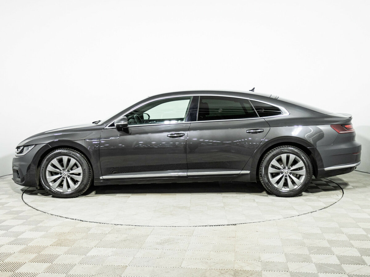 Volkswagen Arteon с пробегом — 2018 год. Фото: #7