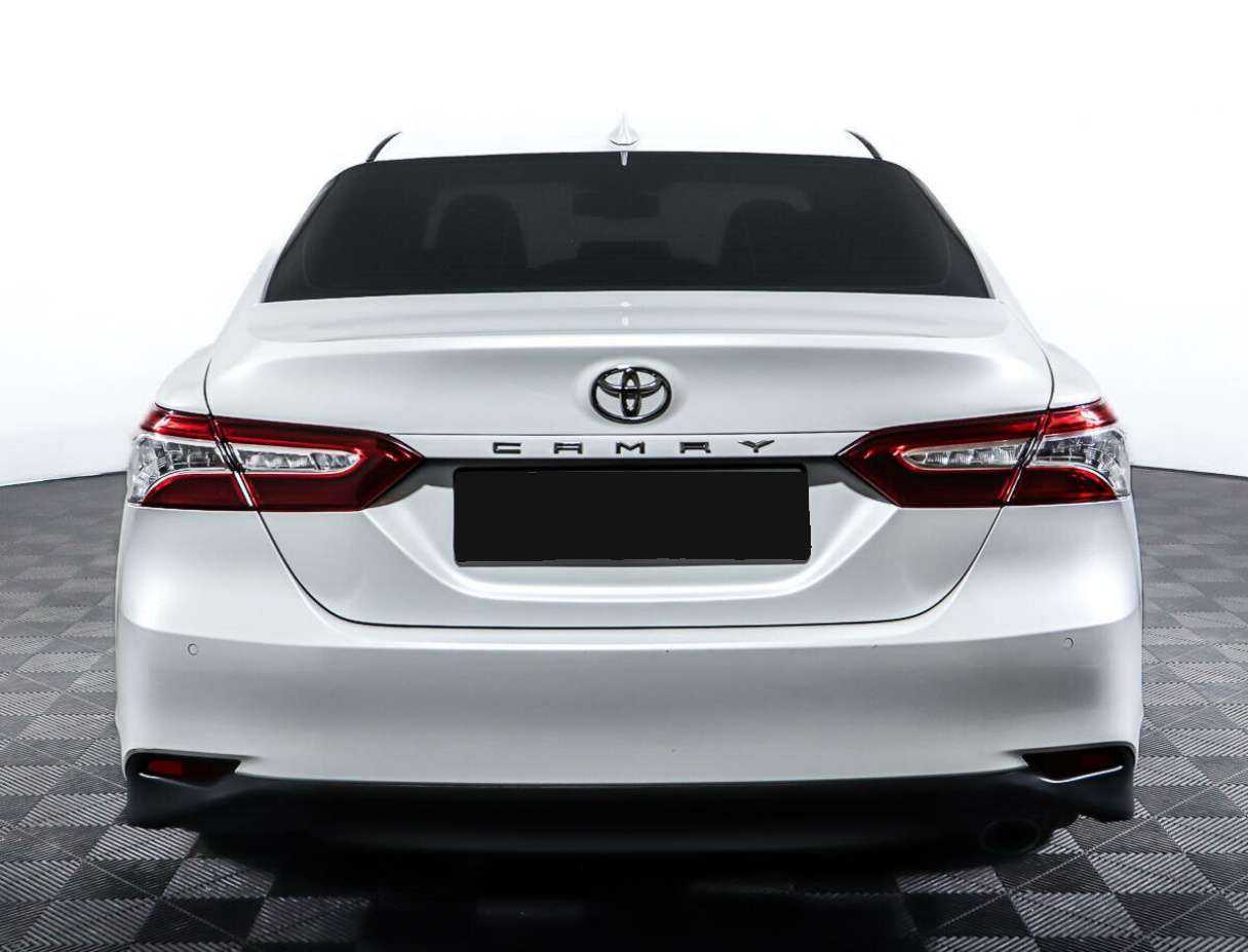 Toyota Camry с пробегом — 2019 год. Фото: #5