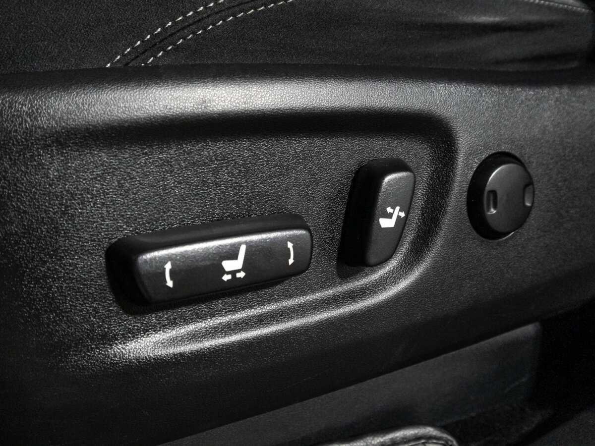 Toyota Land Cruiser Prado с пробегом — 2017 год. Фото: #13