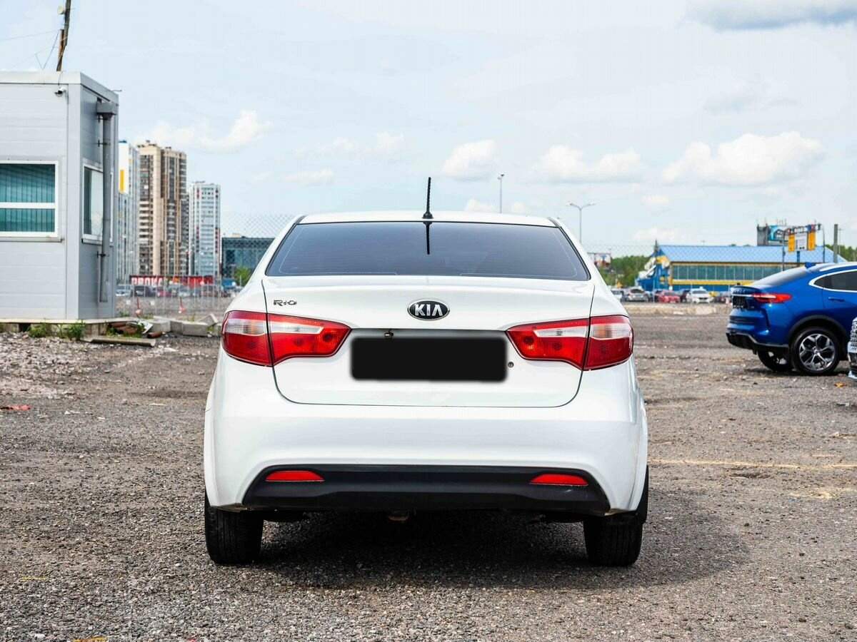 Kia Rio с пробегом — 2014 год. Фото: #4