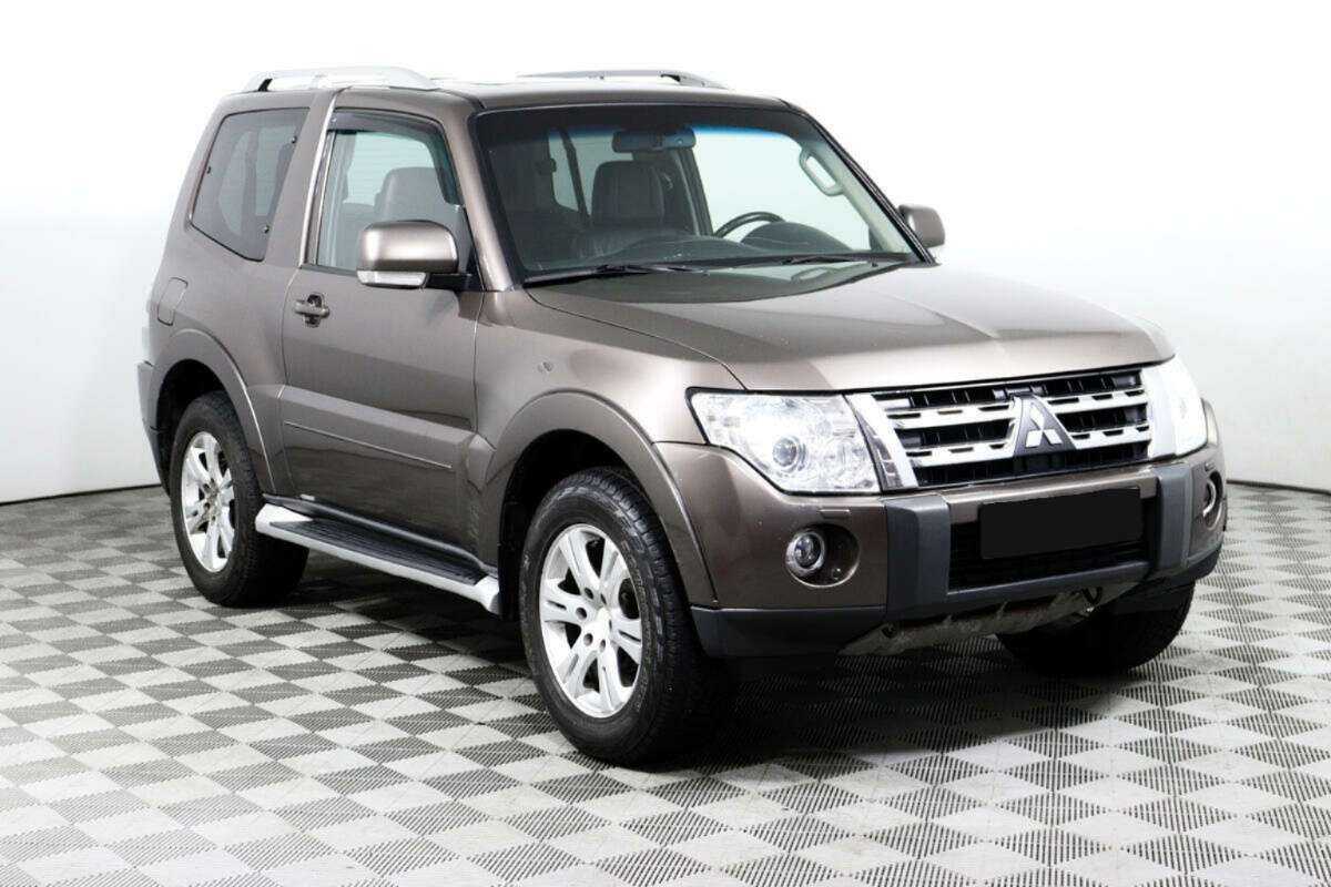 Mitsubishi Pajero с пробегом — 2008 год. Фото: #2