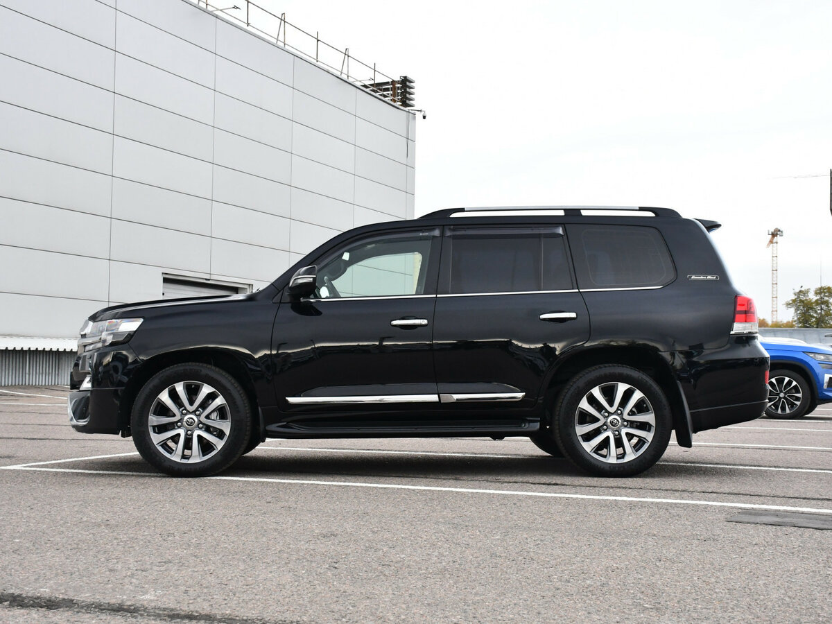 Toyota Land Cruiser с пробегом — 2017 год. Фото: #7