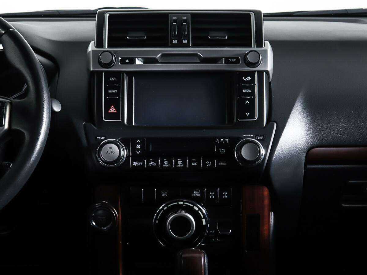 Toyota Land Cruiser Prado с пробегом — 2016 год. Фото: #10