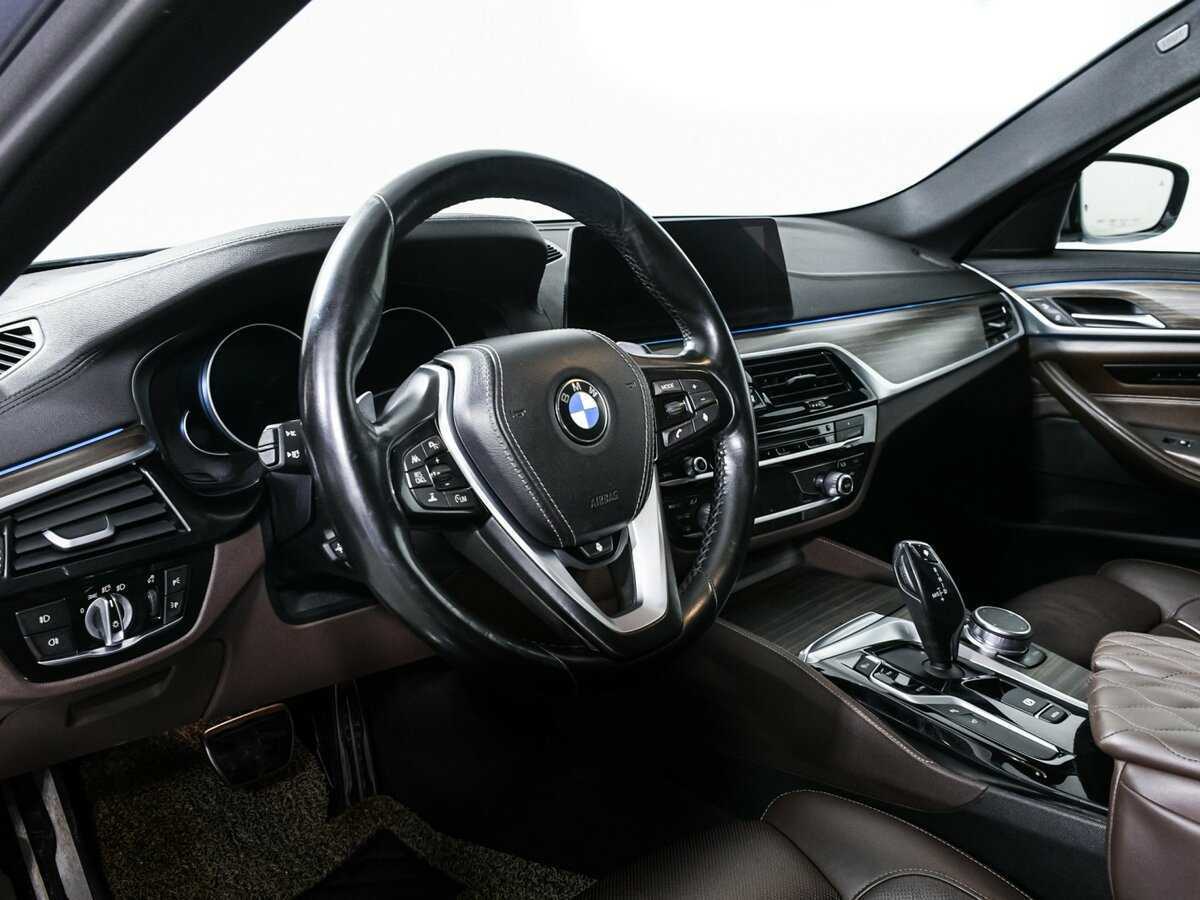 BMW 5 серии с пробегом — 2017 год. Фото: #11