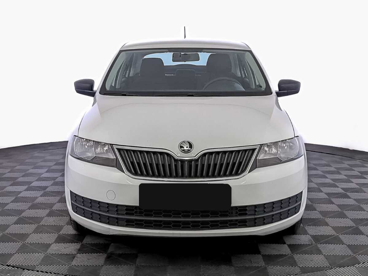 Skoda Rapid с пробегом — 2017 год. Фото: #1