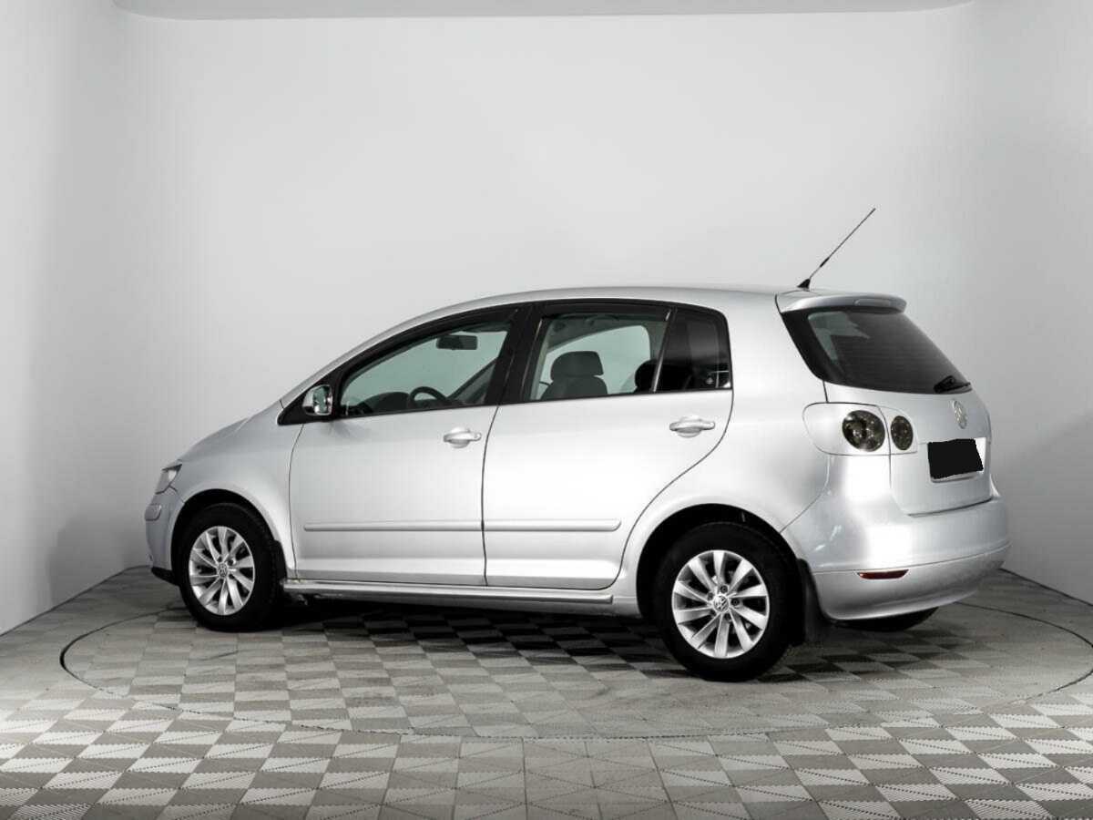Volkswagen Golf Plus с пробегом — 2008 год. Фото: #6