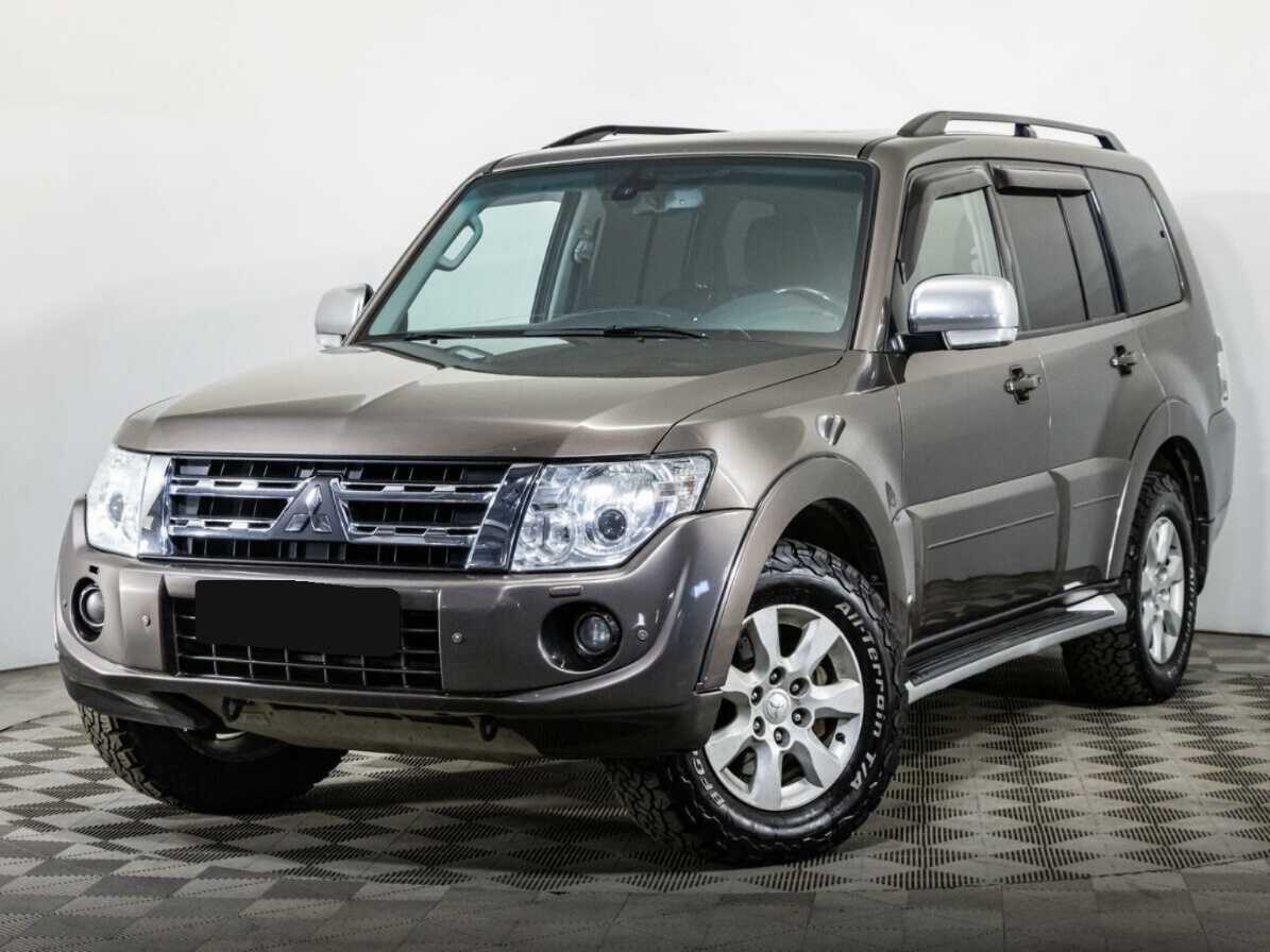 Mitsubishi Pajero с пробегом — 2011 год. Фото: #0