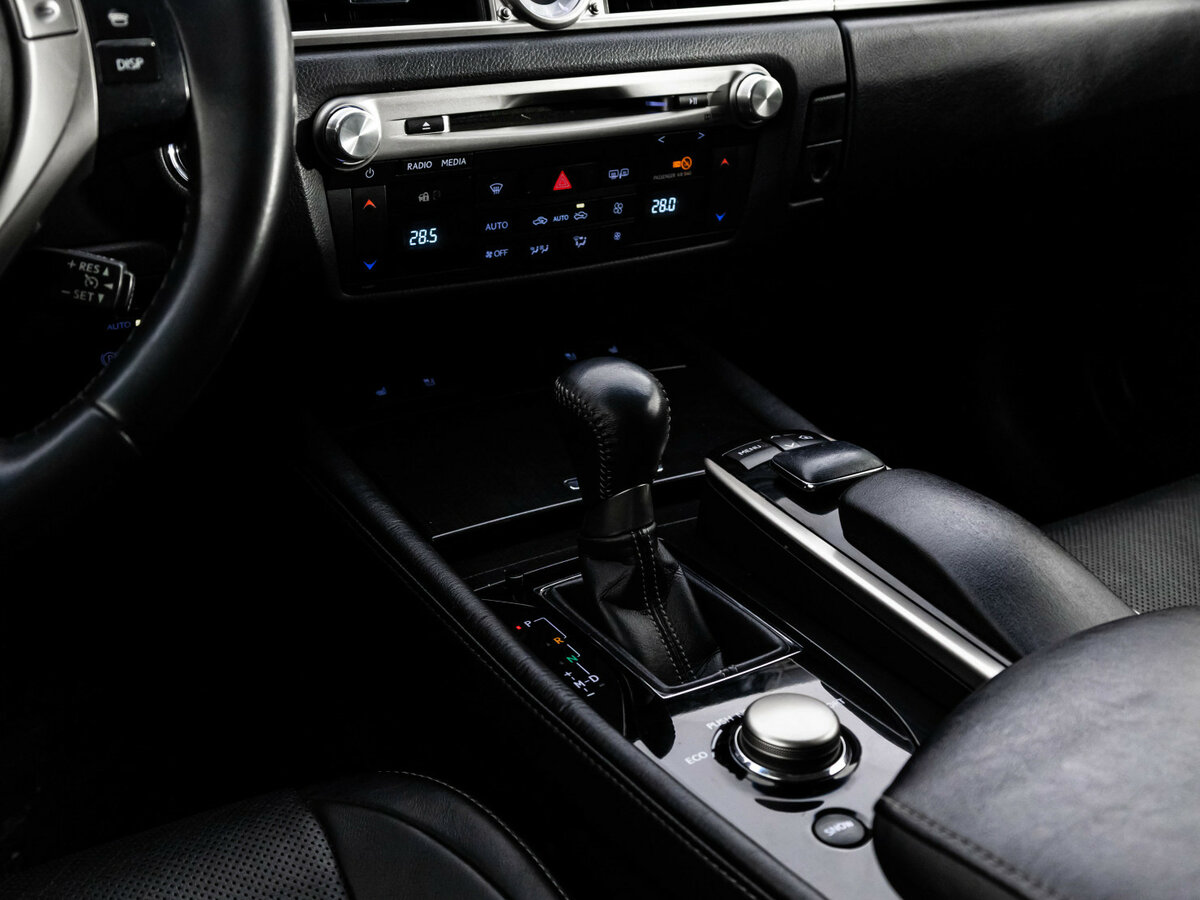 Lexus GS с пробегом — 2013 год. Фото: #9