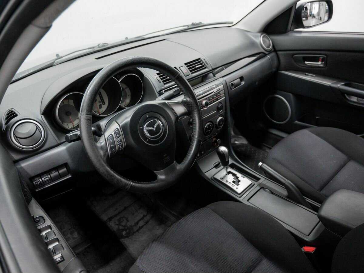 Mazda 3 с пробегом — 2007 год. Фото: #10