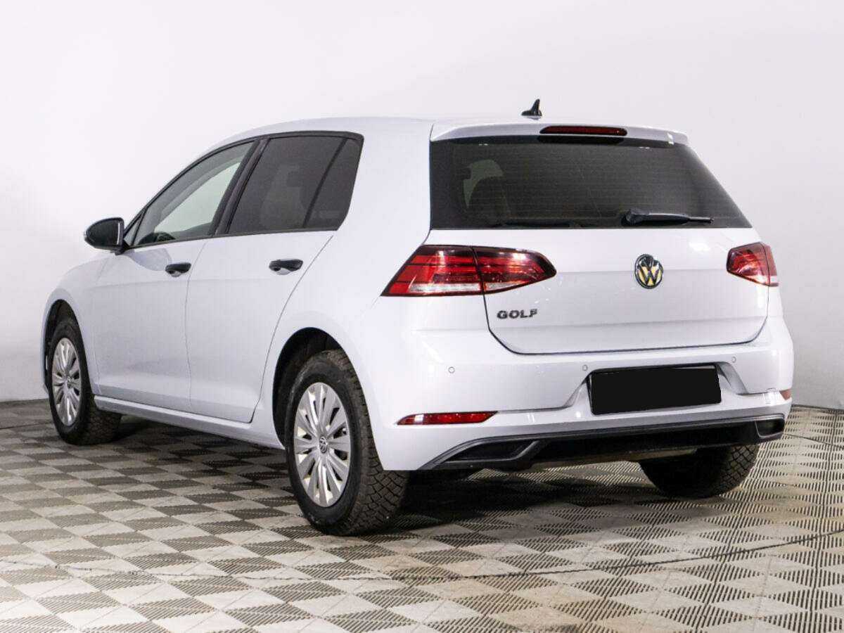 Volkswagen Golf с пробегом — 2018 год. Фото: #6