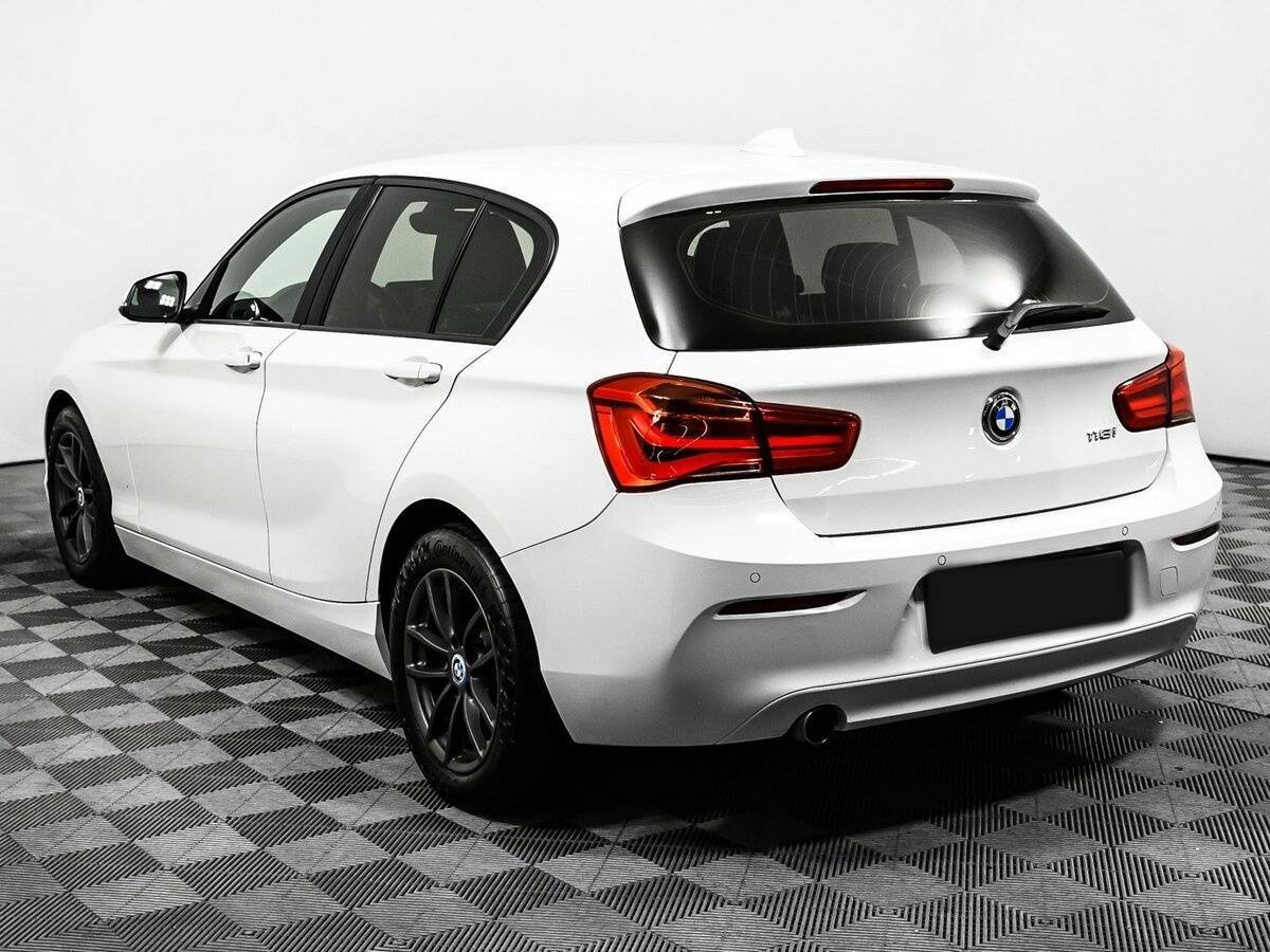 BMW 1 серии с пробегом — 2017 год. Фото: #6