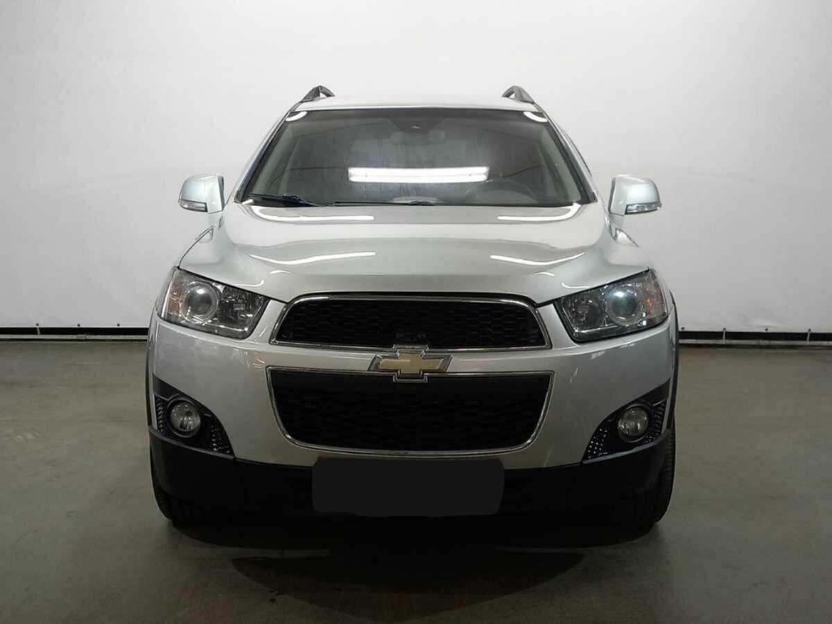 Chevrolet Captiva с пробегом — 2012 год. Фото: #1