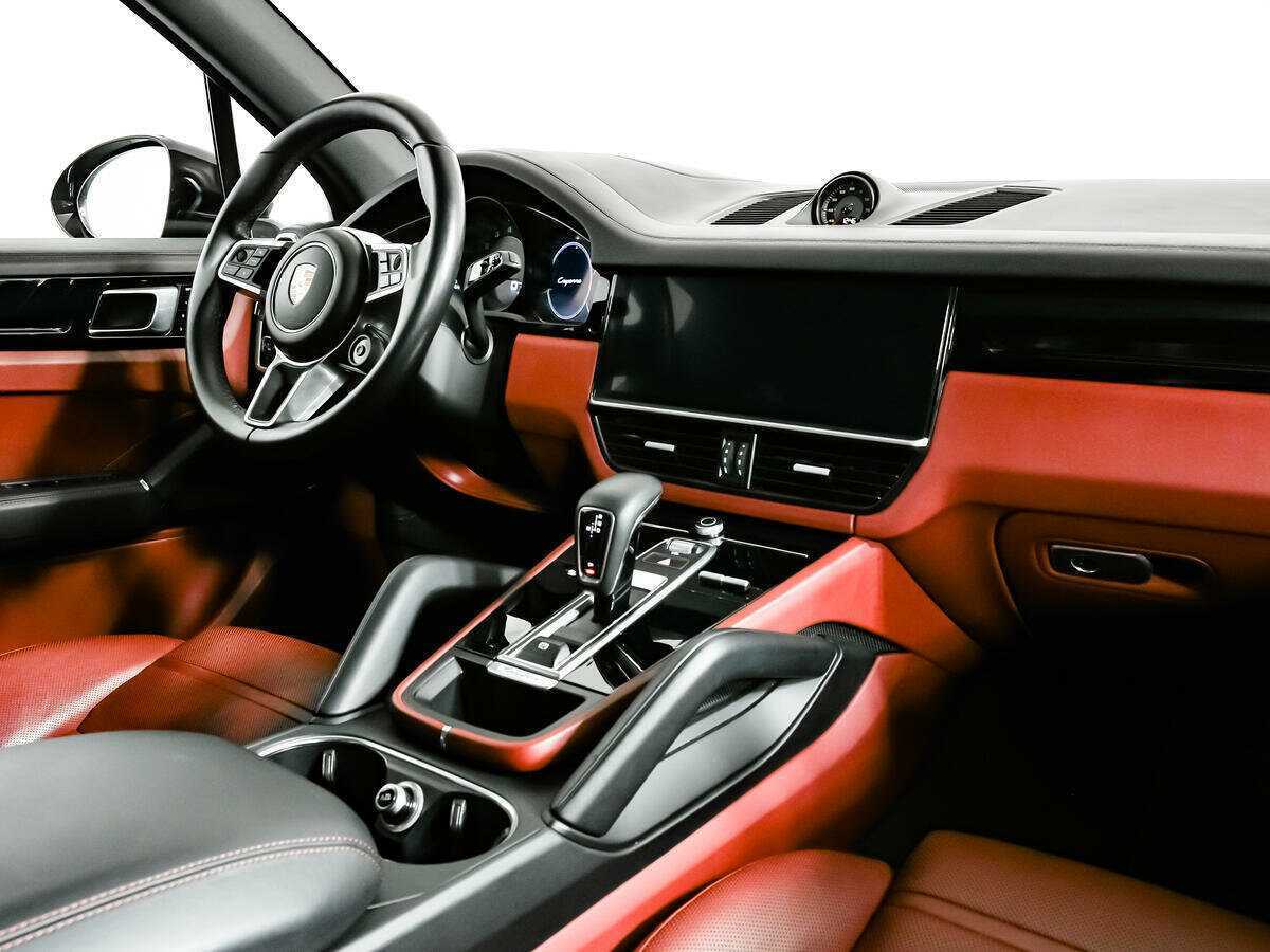 Porsche Cayenne с пробегом — 2019 год. Фото: #8