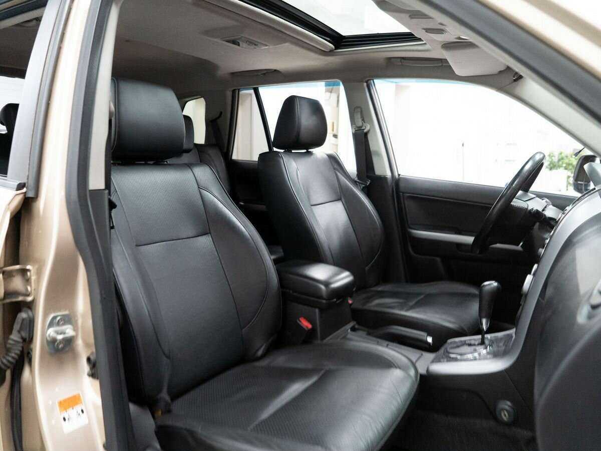 Suzuki Grand Vitara с пробегом — 2010 год. Фото: #8