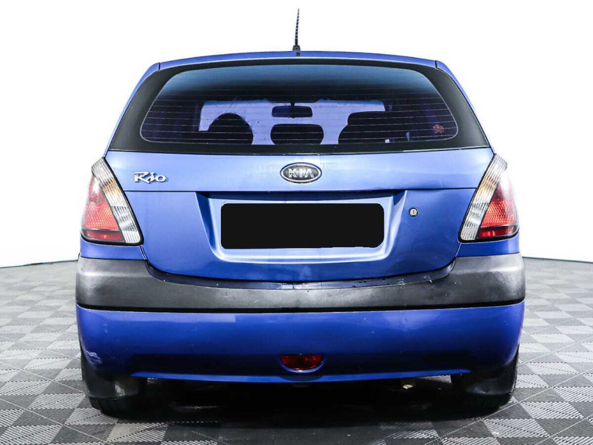 Kia Rio с пробегом — 2006 год. Фото: #5