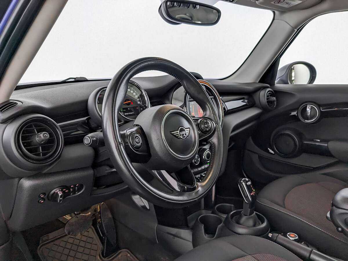 Mini Hatch с пробегом — 2018 год. Фото: #11