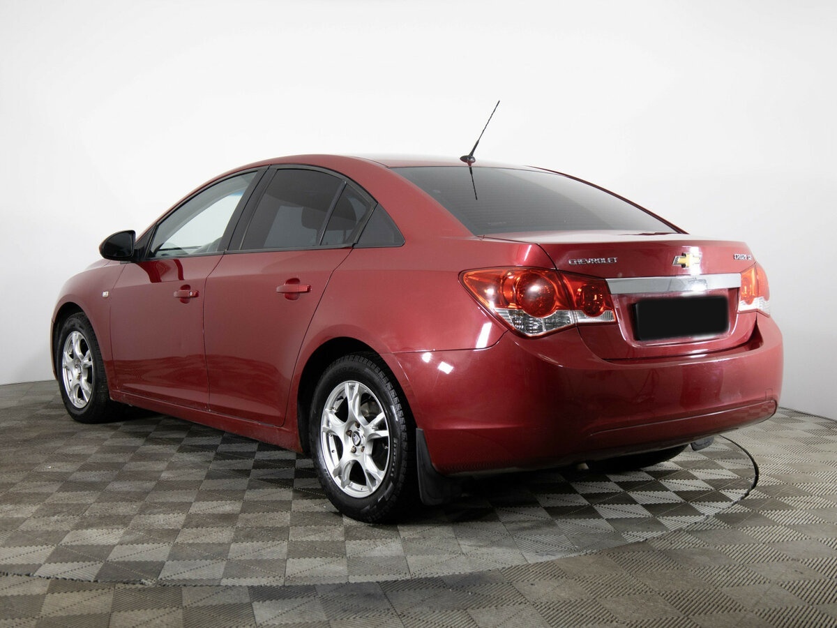 Chevrolet Cruze с пробегом — 2010 год. Фото: #5