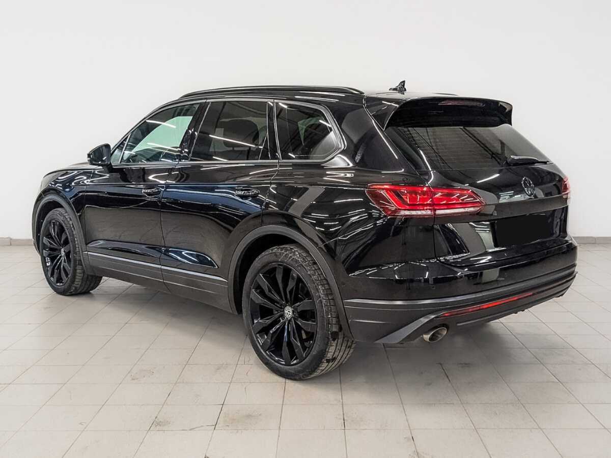 Volkswagen Touareg с пробегом — 2019 год. Фото: #6