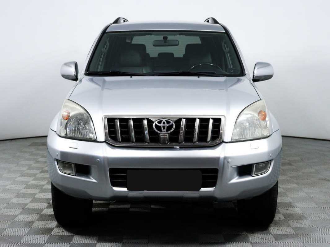 Toyota Land Cruiser Prado с пробегом — 2007 год. Фото: #1