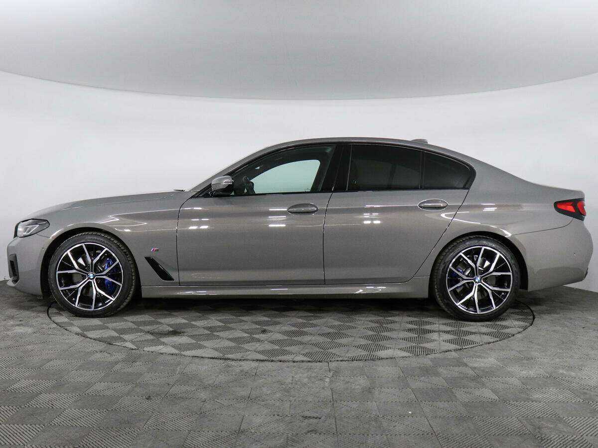 BMW 5 серии с пробегом — 2021 год. Фото: #4