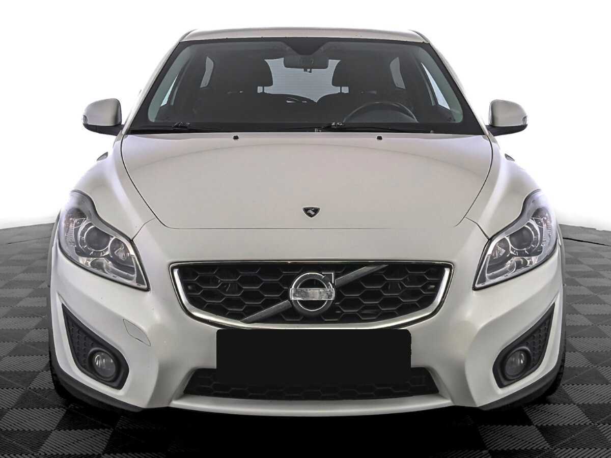 Volvo C30 с пробегом — 2011 год. Фото: #1