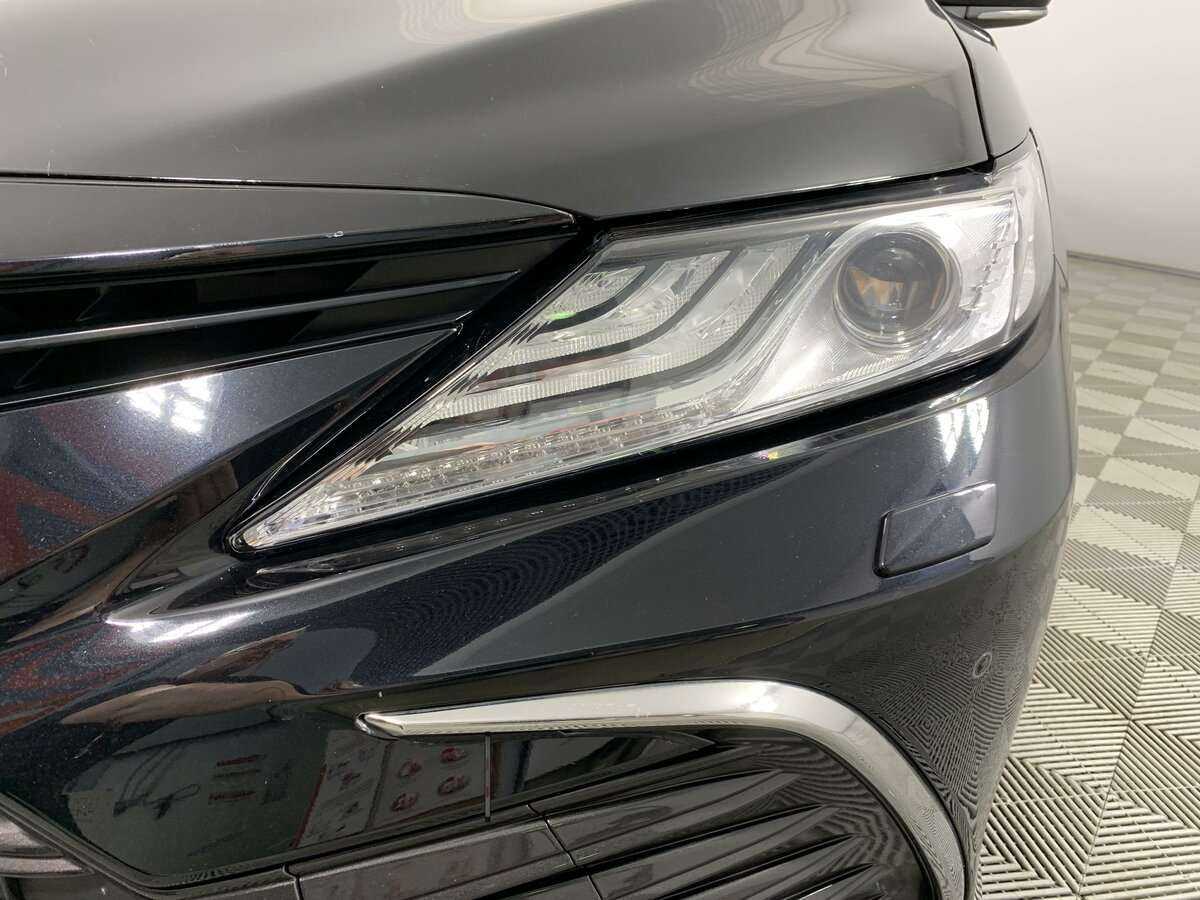 Toyota Camry с пробегом — 2021 год. Фото: #15