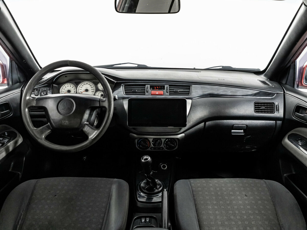 Mitsubishi Lancer с пробегом — 2005 год. Фото: #7