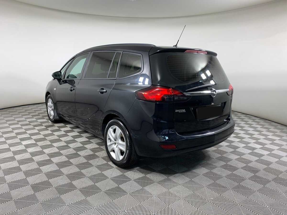 Opel Zafira с пробегом — 2012 год. Фото: #6