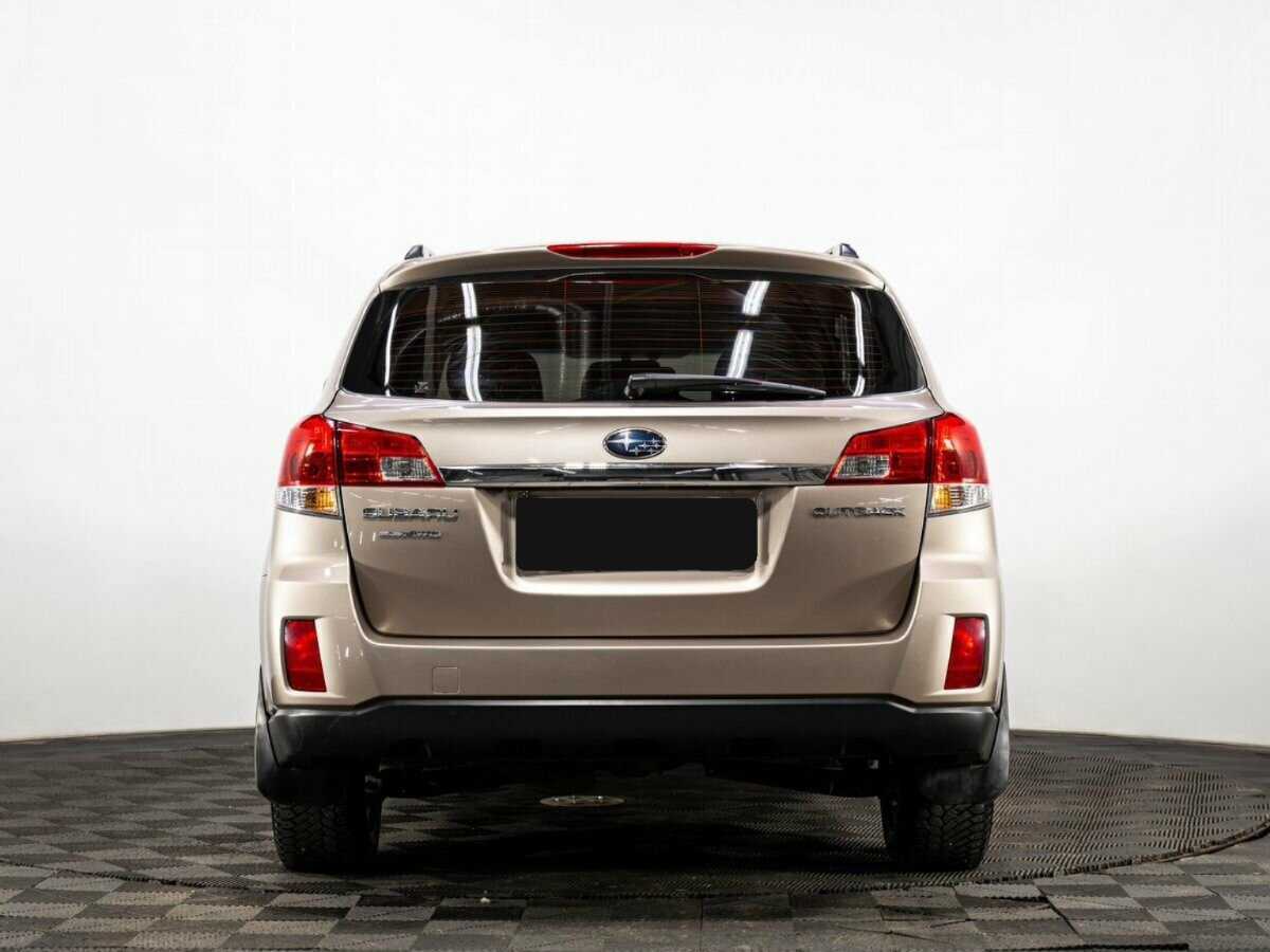 Subaru Outback с пробегом — 2012 год. Фото: #4