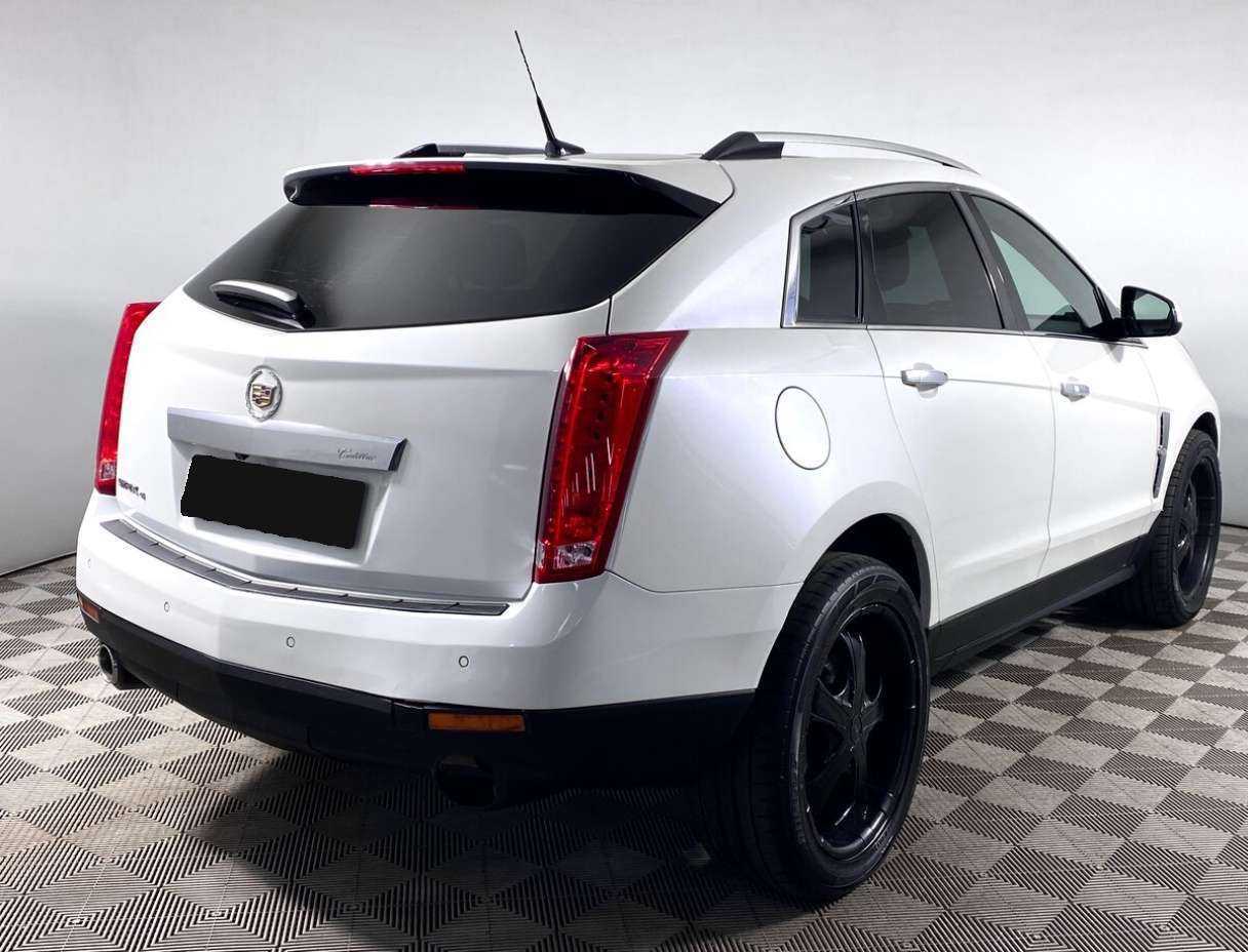 Cadillac SRX с пробегом — 2011 год. Фото: #4