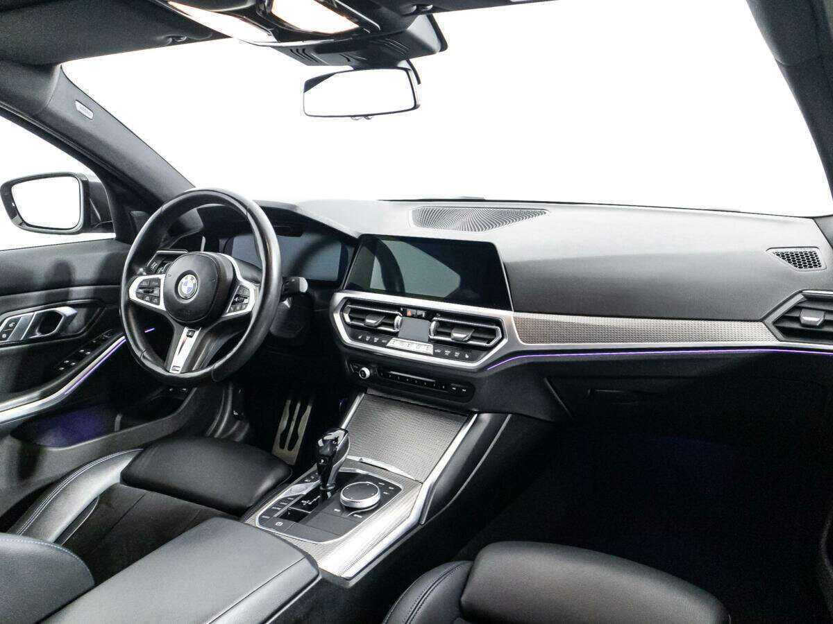 BMW 3 серии с пробегом — 2020 год. Фото: #8