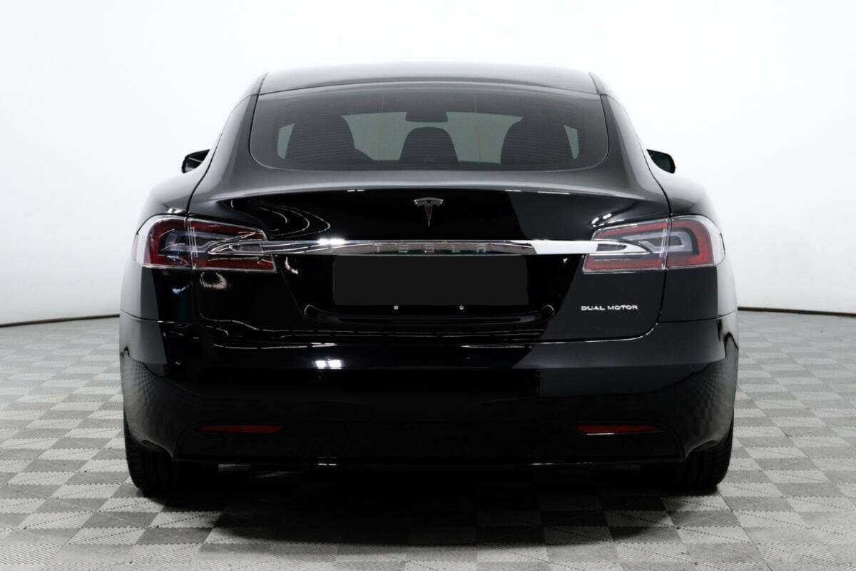 Tesla Model S с пробегом — 2020 год. Фото: #5