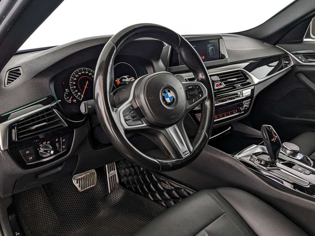 BMW 5 серии с пробегом — 2017 год. Фото: #10