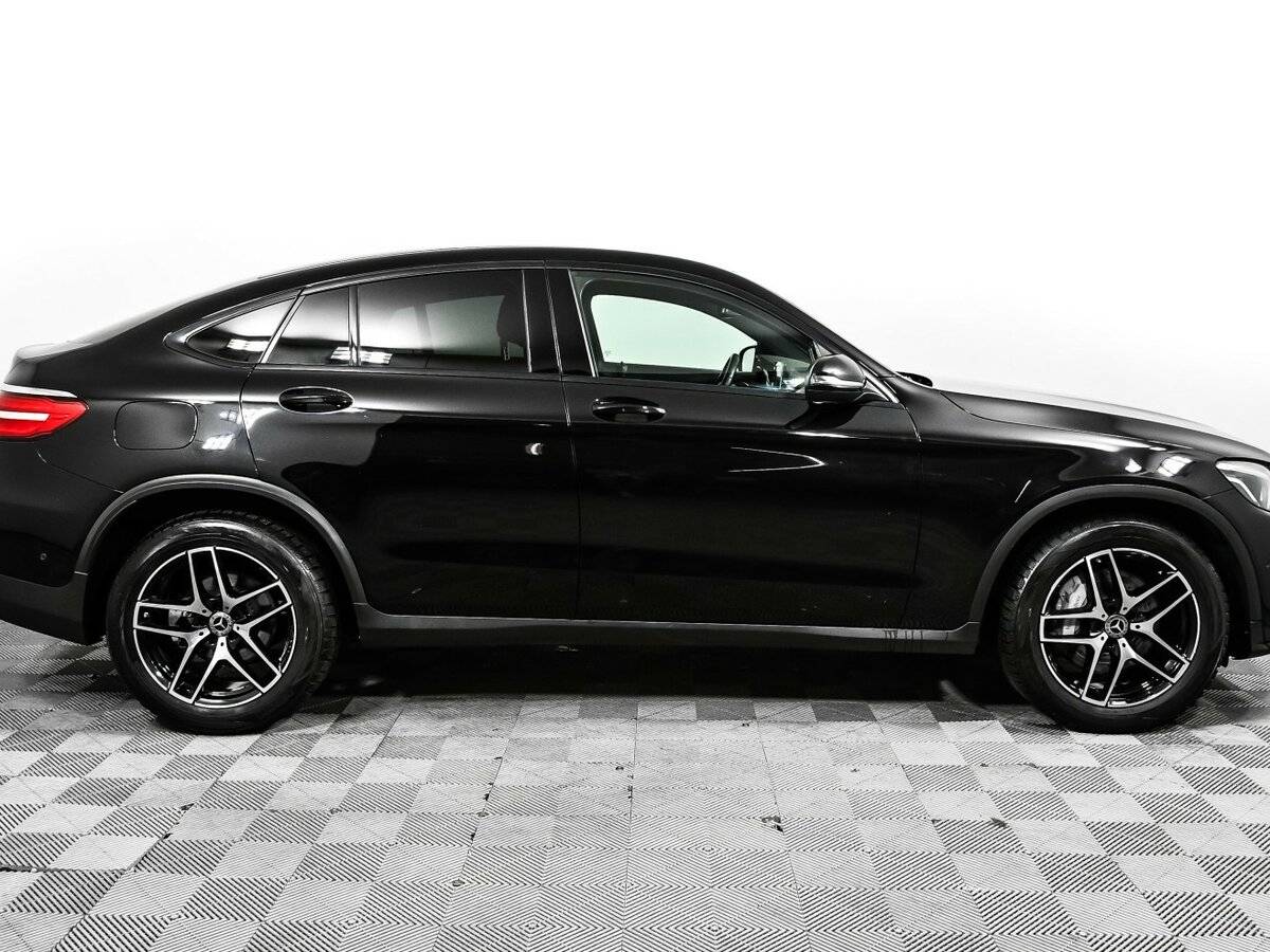 Mercedes-Benz GLC Coupe с пробегом — 2017 год. Фото: #3